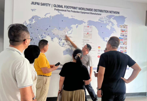 Malaysian Clients Visit Jiupai Safety for Inspection and Exchange